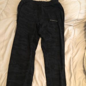 Alphalete black/grey camo joggers